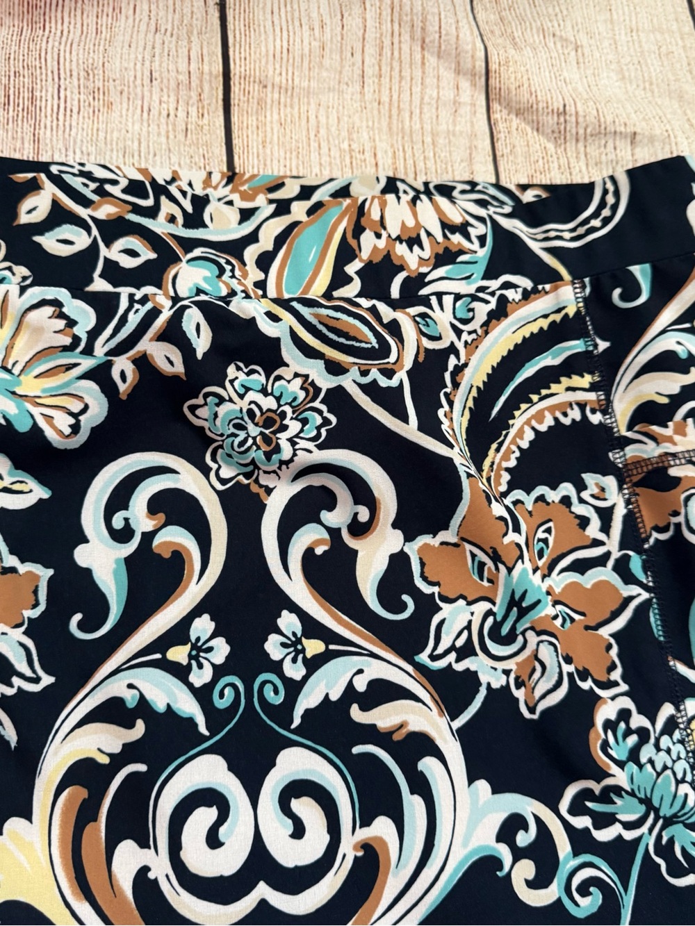 Chico’s A Line Skort Skirt Shorts Dark Blue White Paisley Print Size 16 - Picture 4 of 14